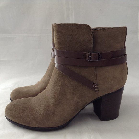 Clarks Womens Enfield Coco Olive Ankle Boot 10 M - Picture 3 of 9